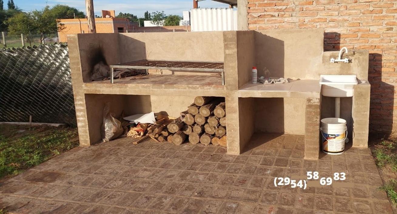 A La Sombra Del Calden Apartment Santa Rosa  Bagian luar foto